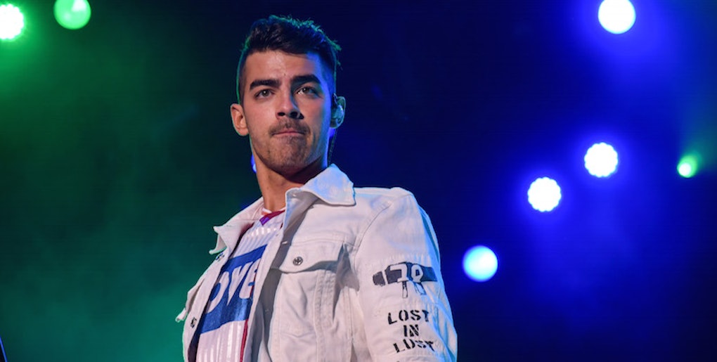 Joe Jonas Tells Hilarious Story Of How His Pastor Dad Caught ...