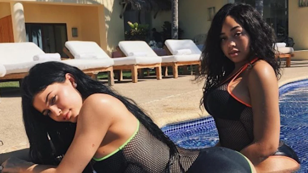 Kylie Jenner And Jordyn Woods Pose In Sexy Mesh Swimsuits Kylie Jenner And Jordyn Woods Pose In Sexy Mesh Swimsuits - 1020 x 574 jpeg 106kB