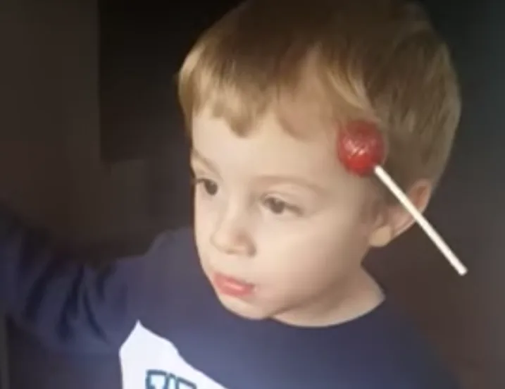 Kid Realizes Lollipop Is Stuck To Head, Has Epic Reaction