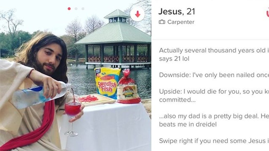 This Girl Matched With Jesus On Tinder And It S Hilarious