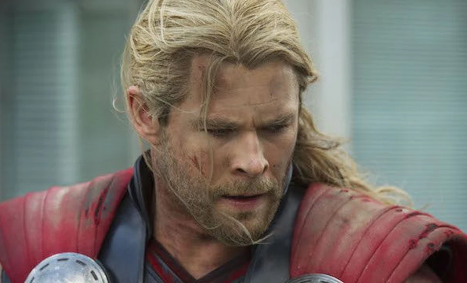 Chris Hemsworth Has Short Hair In New 'Thor' Movie