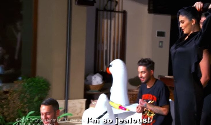 Kourtney Kardashian's Naked Photo Shoot In New KUWTK Clip