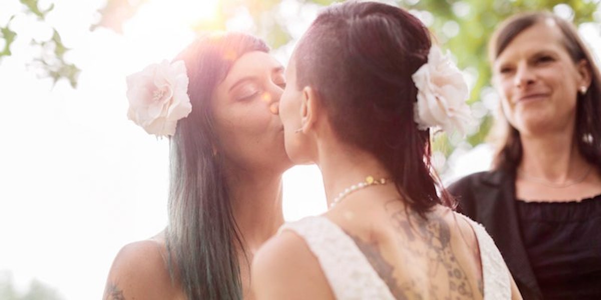 Tinder Will Give One Lgbt Couple 100k For Their Wedding