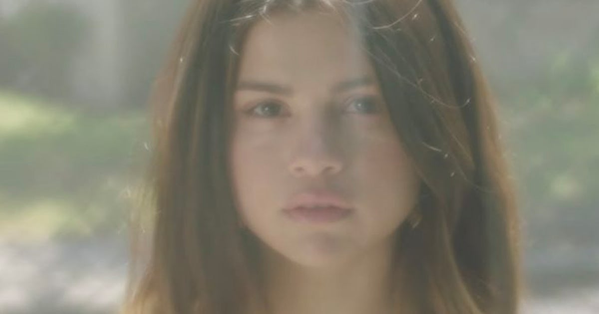 Selena Gomez S I D Do Me Too Fetish Lyric Has Fans Freaking Out