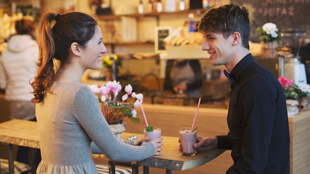 7 Awkward First Date Moments That Are Bound To Happen