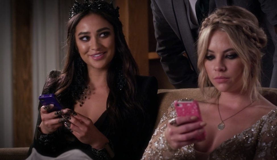 Emily Fields Prom Dress