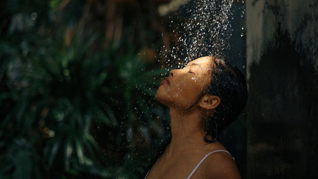 do cold showers burn calories