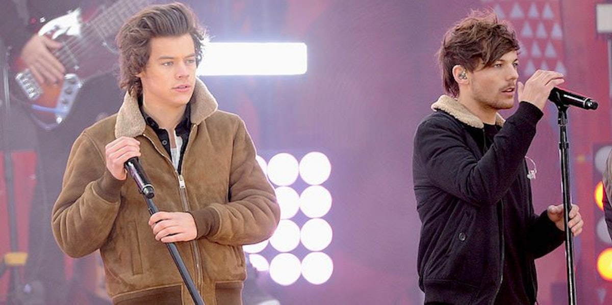 A Complete Guide To 1D Members Louis Tomlinson And Harry Styles' Rumored  Relationship - CelebMagazine