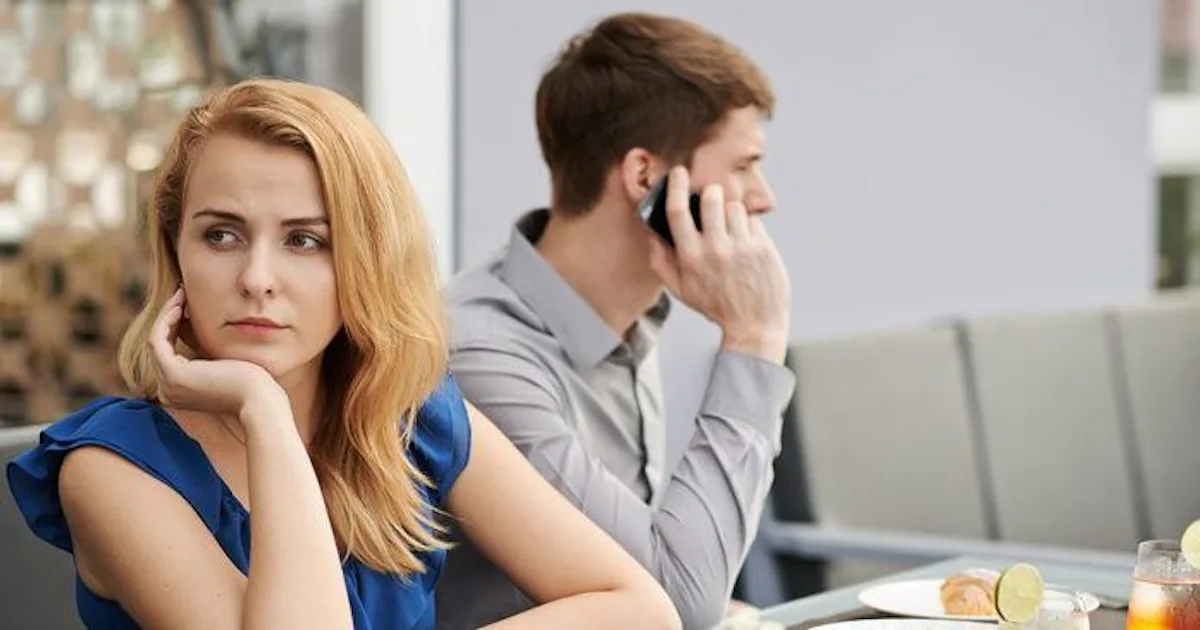 Single Not Interested 6 Signs They’re Not Interested In The Relationship Anymore