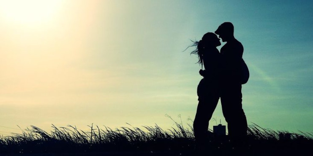 How To Be Happy In A Relationship By Doing These 10 Subtle ...