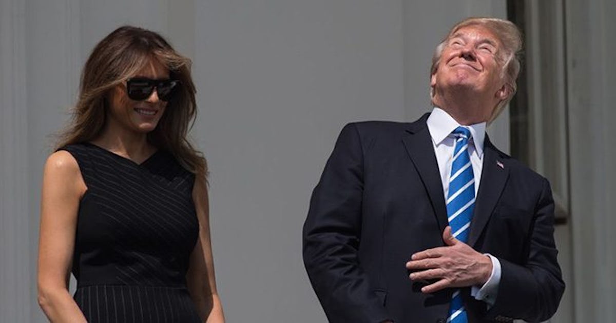 Trump Tweets Obama Eclipse Meme Twitter Is Pissed Trump Tweets Obama Eclipse Meme Twitter Is Pissed