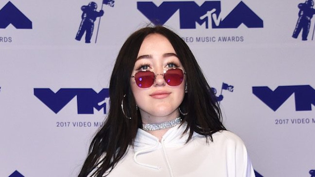 Noah Cyrus 2017 Vmas Dress Is Miley Approved