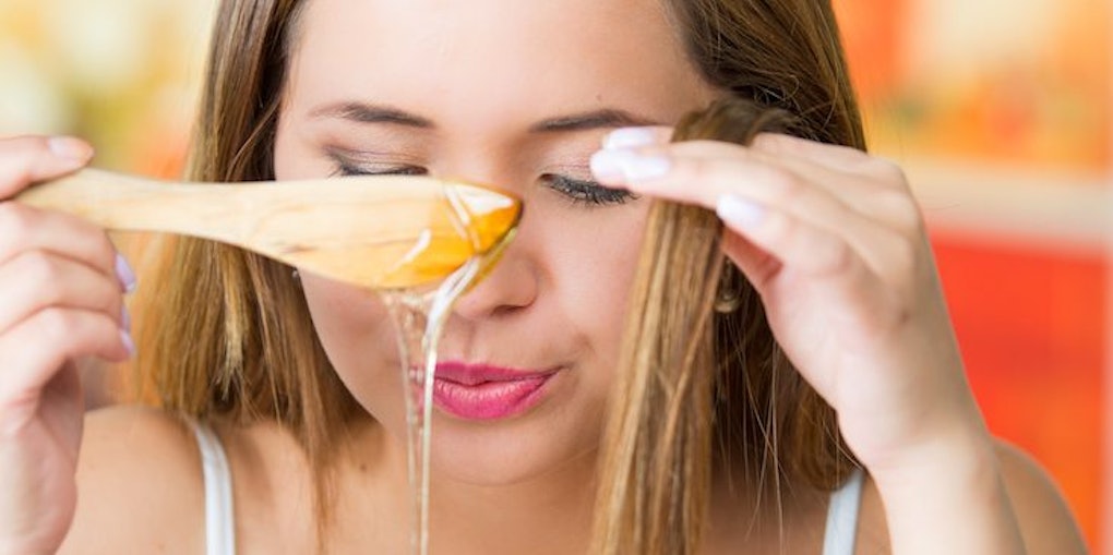 Using Honey On Hair Can Change Your Life In These 5 Incredible Ways