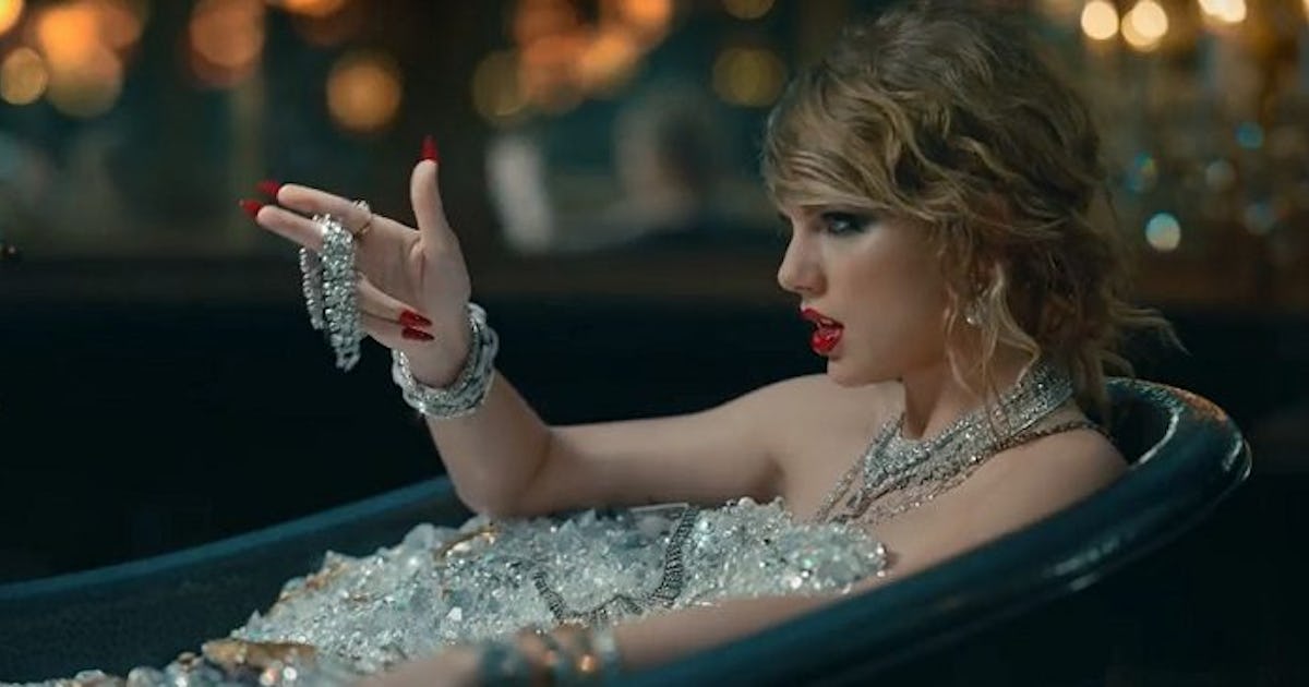 13 "Look What You Made Me Do" Instagram Captions That Your Fierce