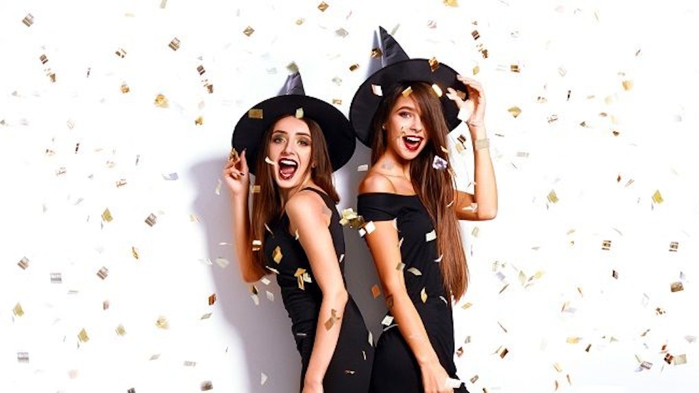 Get 10 Sister Halloween Costume Ideas You D Only Want To Be With Your Free Wallpaper 10 Sister Halloween Costume Ideas You D Only Want To Be With Your For Free