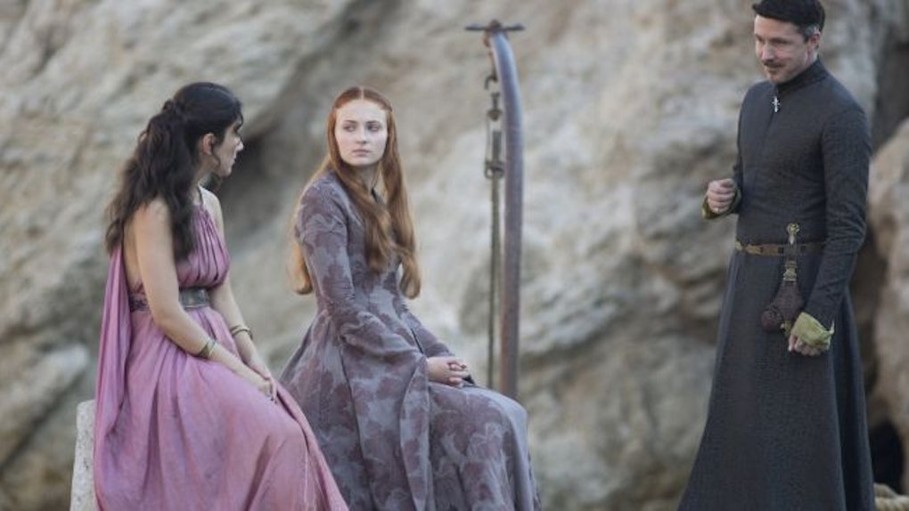 Easy Sansa Stark Costume Ideas To Try This Halloween