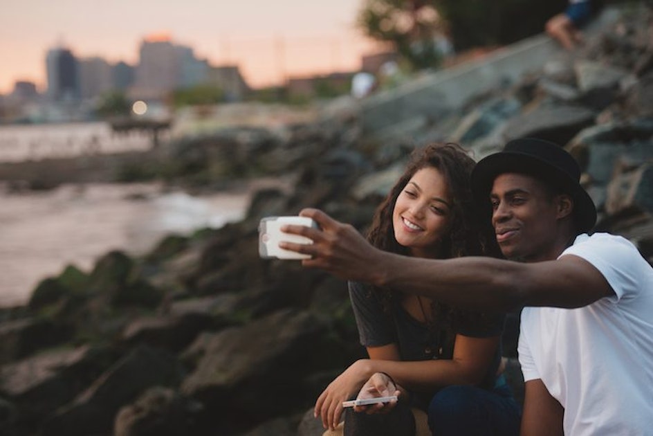 7 Signs He’s Falling For You As Told By Real Guys
