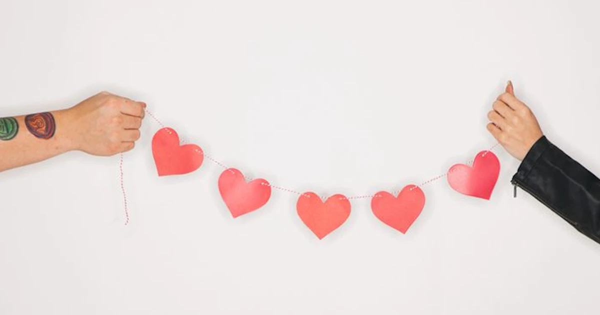 4 Signs He's Stringing You Along Until He Finds Someone