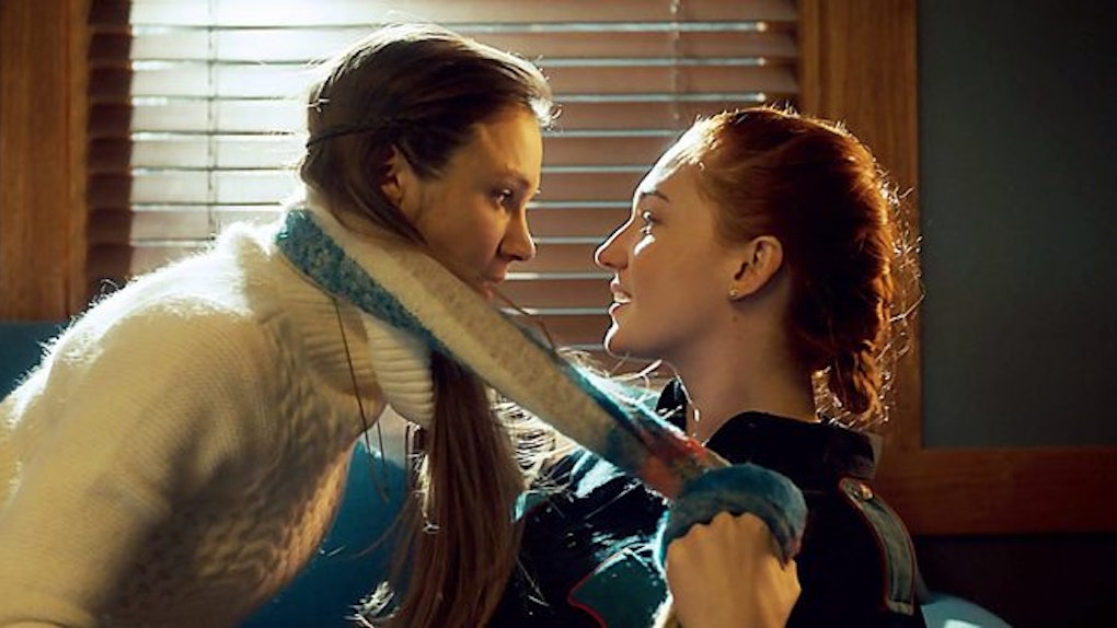 10 Lesbian Couples Costume Ideas From Pop Culture