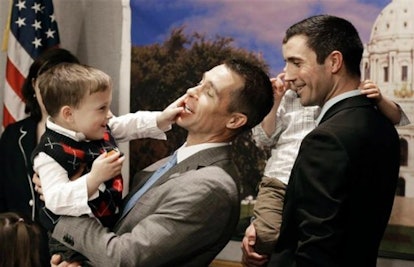 Pediatricians endorse gay marriage