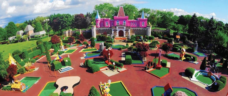 One of the Craziest Mini Golf Courses In America That is Worth The Trip