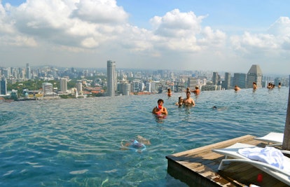 infinity-pool-marina-bay-sands-skypark