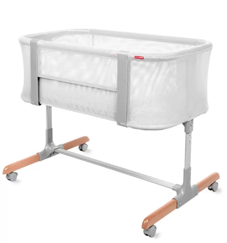 Skip Hop Cozy-Up 2-In-1 Bedside Sleeper & Bassinet