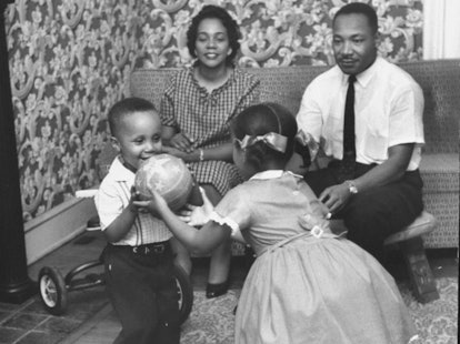 martin luther king jr pictures of his family