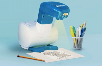 Smart projector helps teach budding little artists how to draw