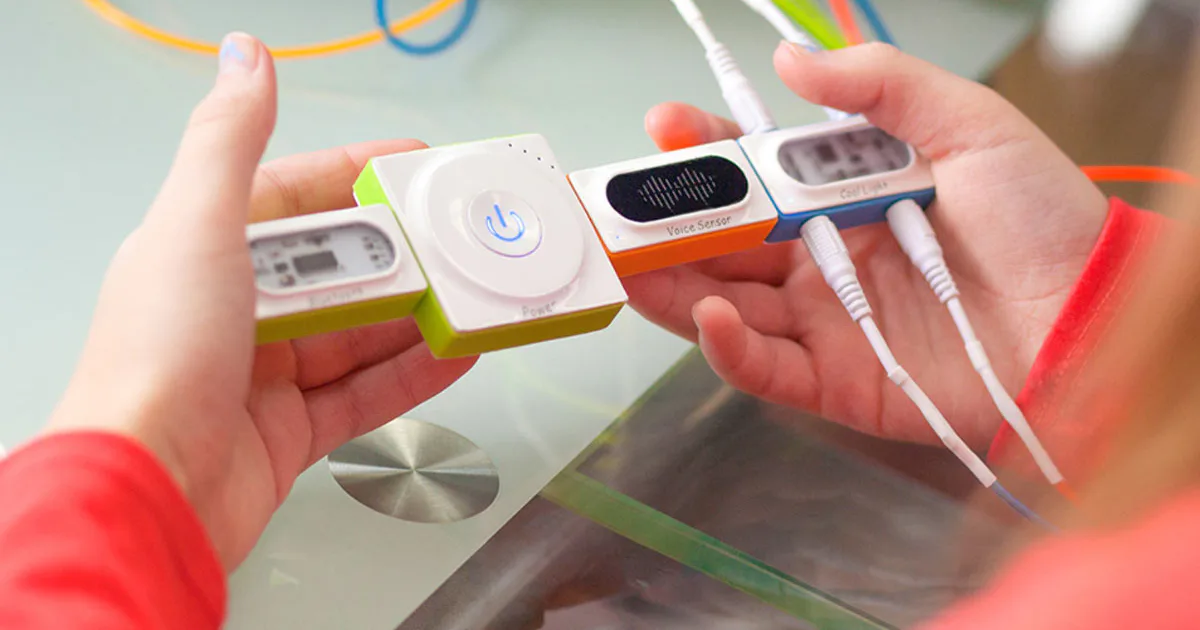 Makeblock Neuron Turn Legos Into Robots