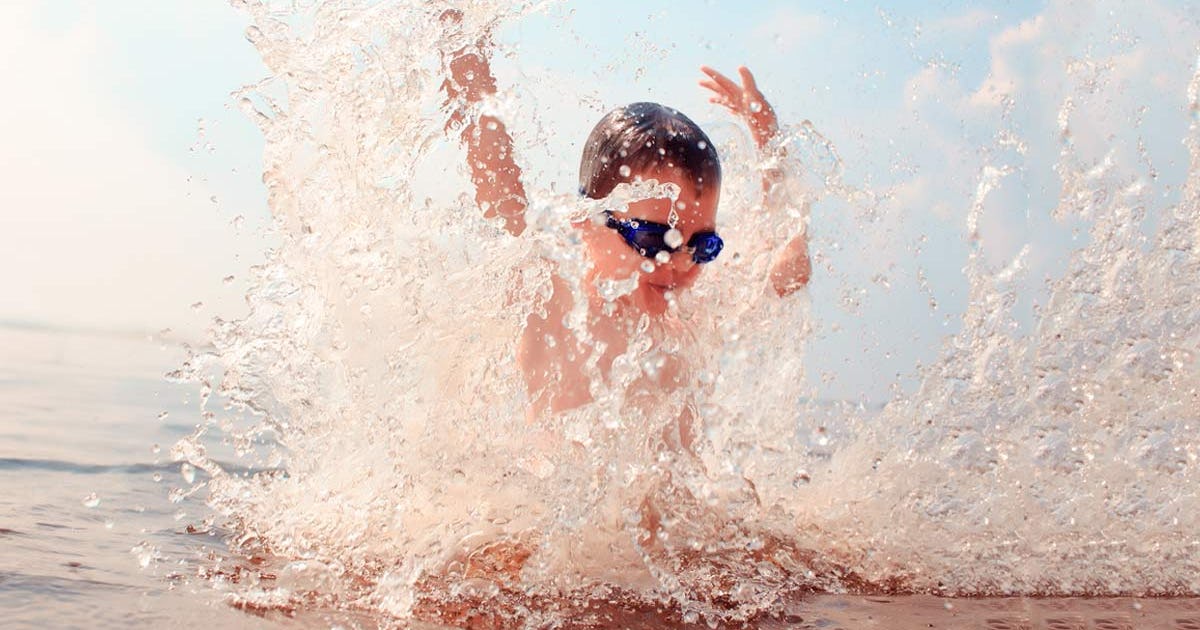 How To Make The Best Splash In the Pool, According to a Scientist