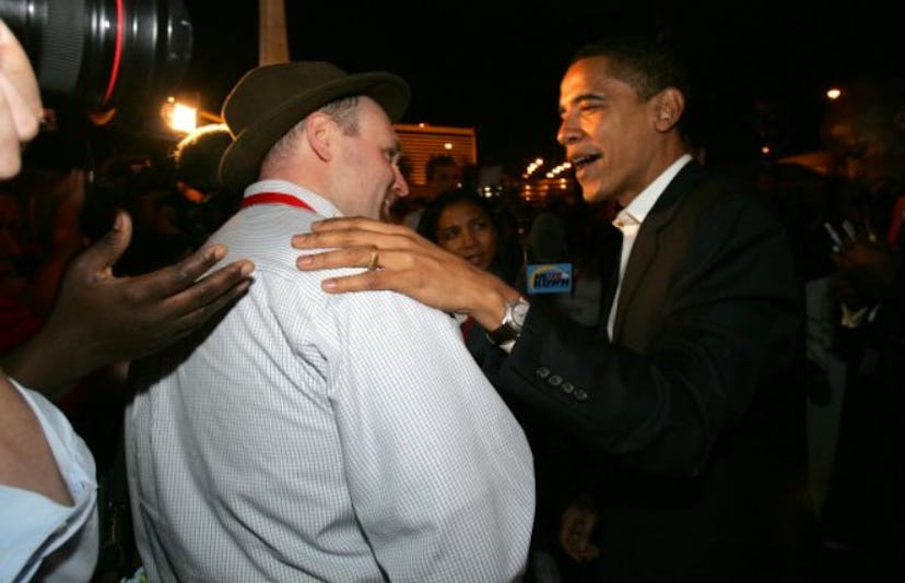 Glenn Thrush greeted by ex president Barack Obama (Facebook / Glenn Thrush)