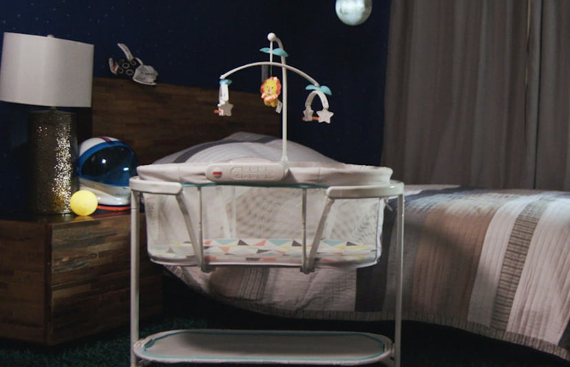 fisher price Soothing-Motions-Bassinet