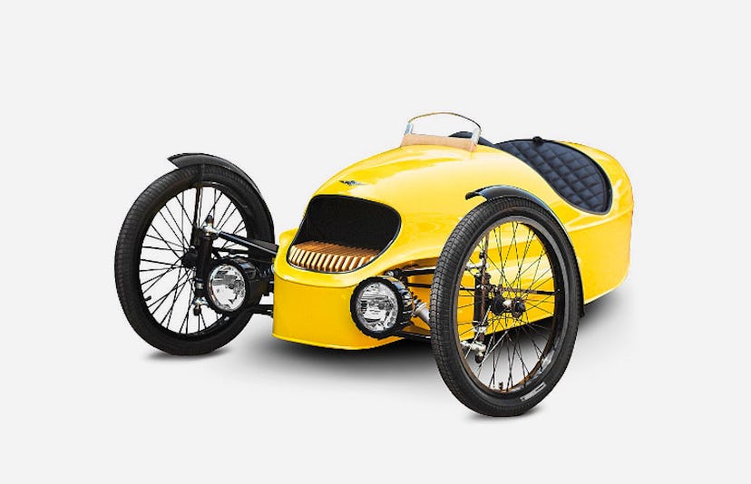 Yellow kid-sized Morgan EV3 Junior