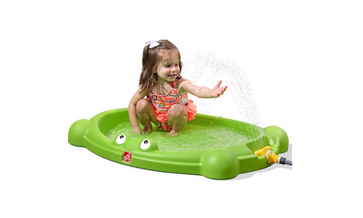 Water Bug Splash Pad in Green By Step2