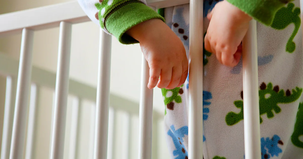 Baby Crib Buyer's Guide: 9 Things to Look for When Buying a Crib
