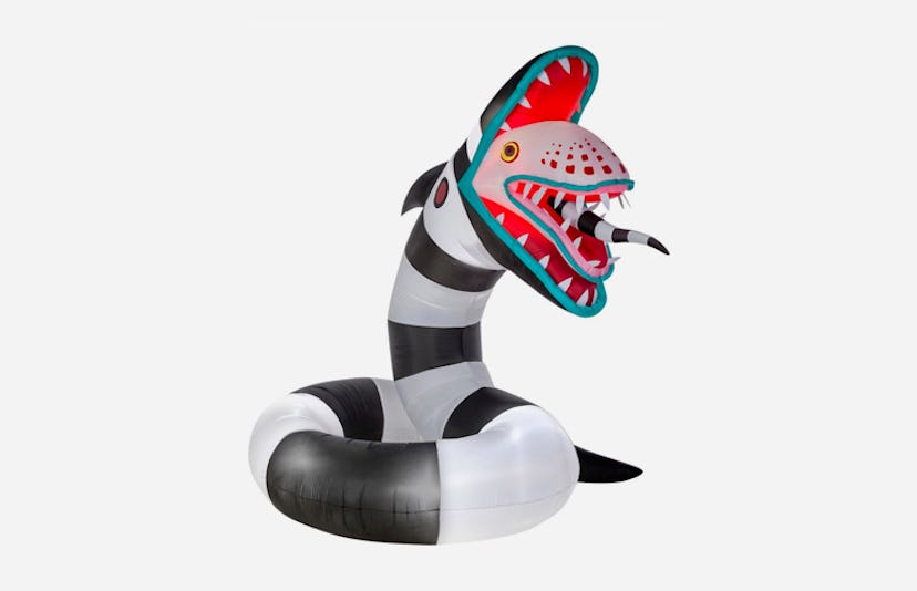 10ft Light-Up Sandworm as a scary Halloween decoration