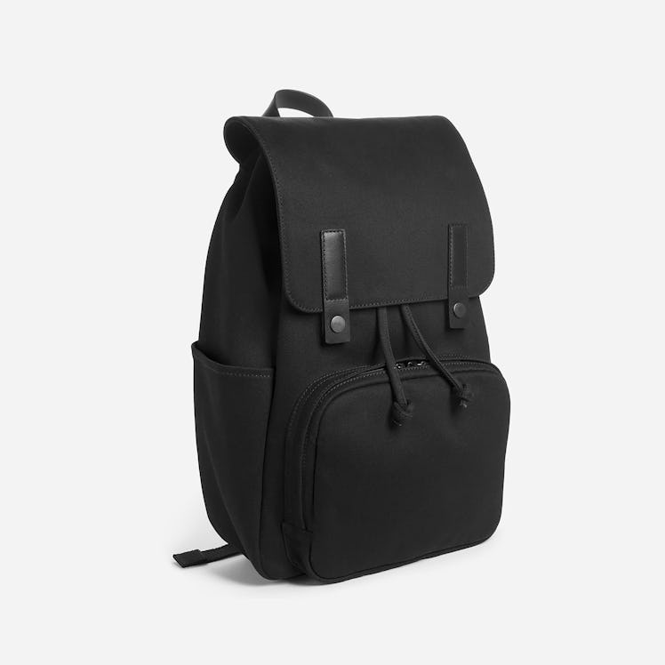 Everlane Modern Snap Backpack in Black