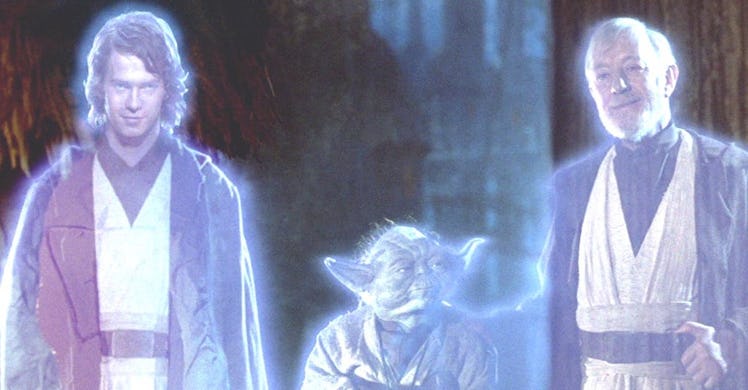 holograms of Anakin, Yoda, and Obi Wan