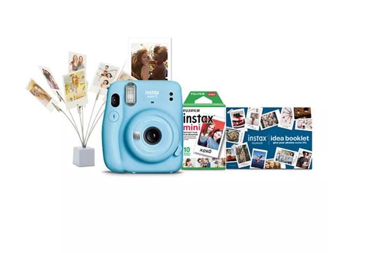 FujiFilm Instax Mini 11 Camera Bundle