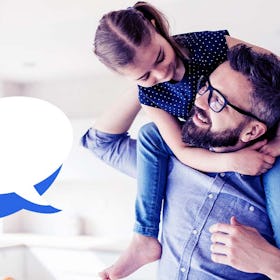 7-year-old girl on her dad's shoulders with blue and white speech bubble