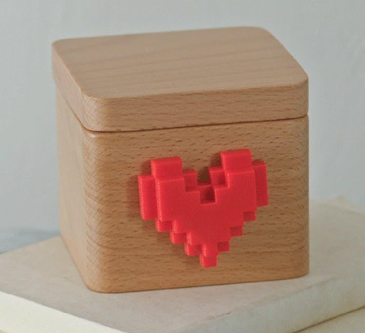 Lovebox Spinning Heart Messenger by Marie Poulle and Jean Gregoire