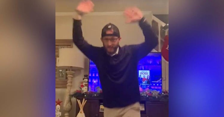 A dad impersonates his preteen son on TikTok