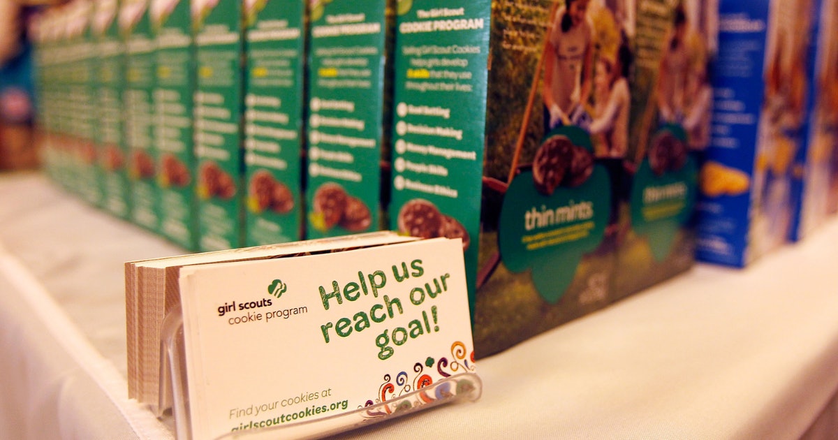 Girl Scout Troop 6000 Helps Girls in NY Shelter System Buy Cookies
