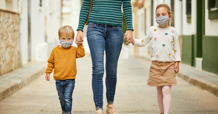 kids wearing face masks