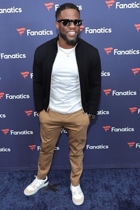 Kevin Hart in a Cardigan and T-Shirt combo, at a red carpet event