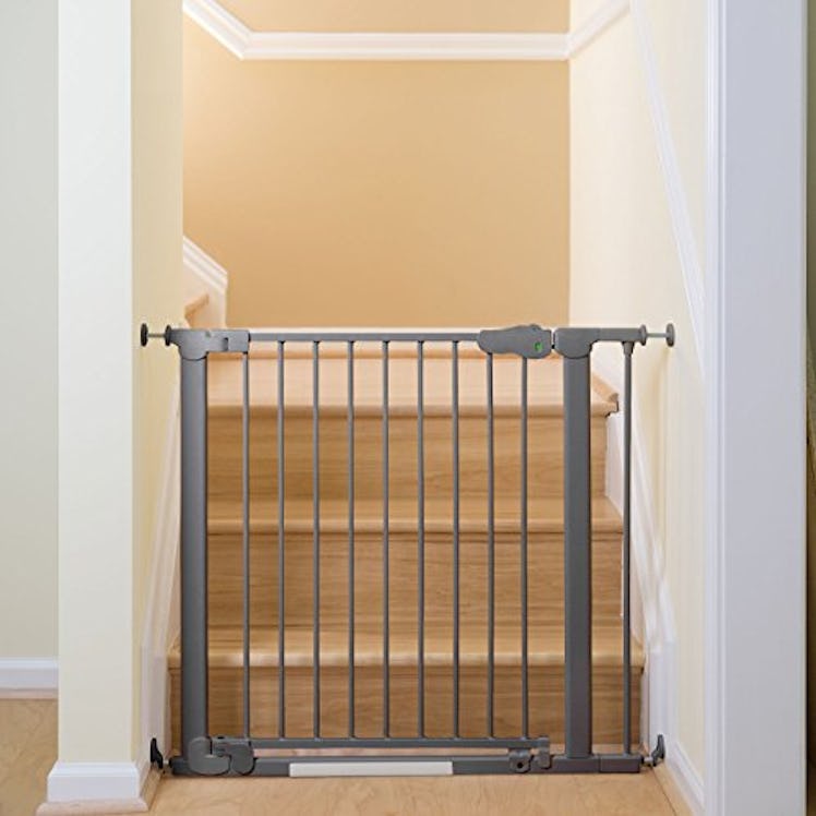 Auto-Close SafeGate Baby Gate by Qdos