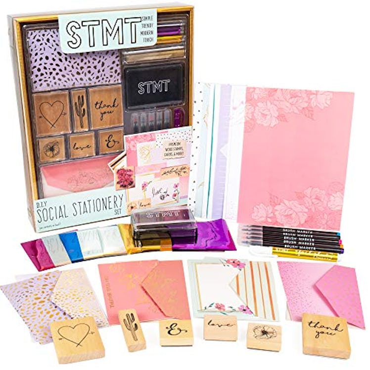 Social Stationery Kit by STMT