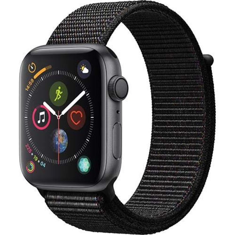 Apple Watch Series 4 Space Gray Aluminium Case with Black Sport Loop