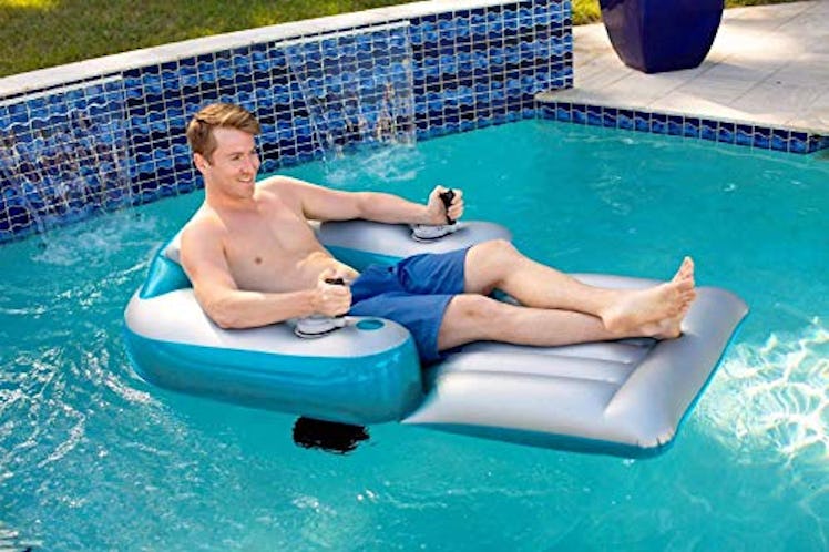 Splash Runner Motorized Pool Lounger by Poolcandy